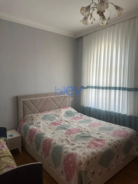 Satış 8 otaqlı Bağ evi  450m², Bakı