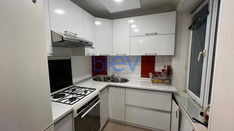 Satış 3 otaqlı Köhnə Tikili bina evi  81m², Bakı