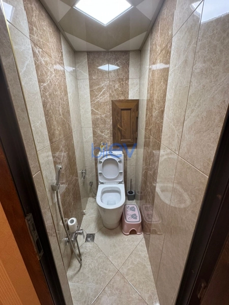 Satış 4 otaqlı Köhnə Tikili bina evi  100m², Bakı