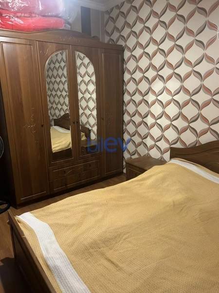 Satış 2 otaqlı Köhnə Tikili bina evi  67m², Bakı