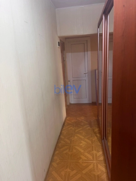 Satış 2 otaqlı Köhnə Tikili bina evi  65m², Bakı