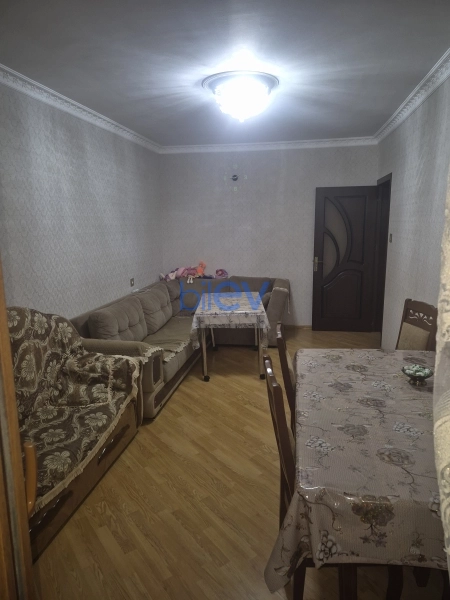 Satış 2 otaqlı Köhnə Tikili bina evi  51m², Bakı