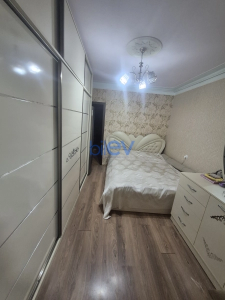 Satış 2 otaqlı Köhnə Tikili bina evi  51m², Bakı