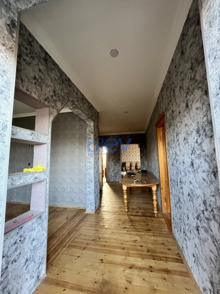 Satış 4 otaqlı Həyət evi  200m², Bakı