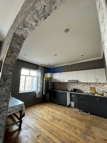 Satış 4 otaqlı Həyət evi  200m², Bakı