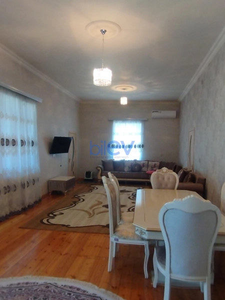 Satış 11 otaqlı Həyət evi  400m², Bakı