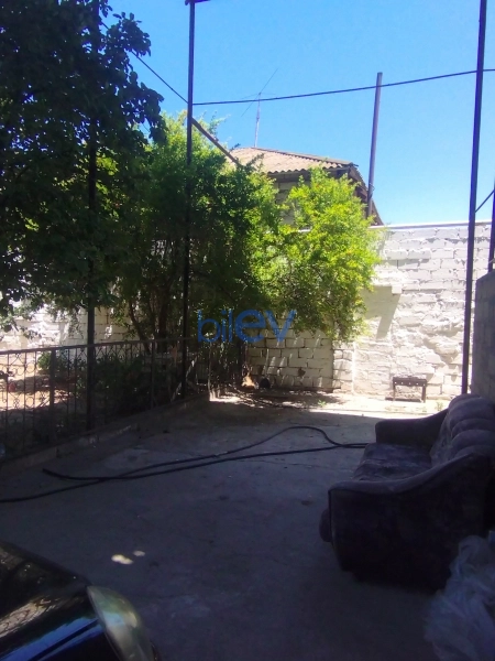 Satış 11 otaqlı Həyət evi  400m², Bakı