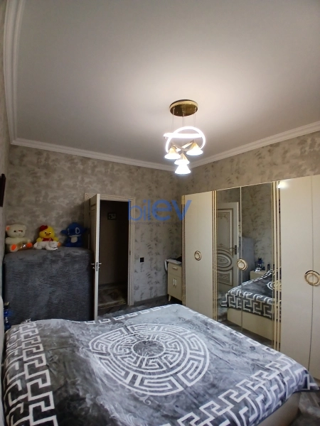 Satış 2 otaqlı Köhnə Tikili bina evi  60m², Bakı