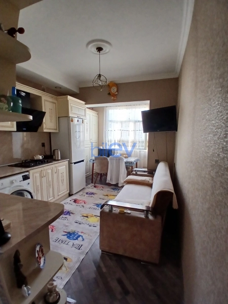 Satış 2 otaqlı Köhnə Tikili bina evi  60m², Bakı