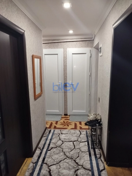 Satış 4 otaqlı Köhnə Tikili bina evi  80m², Sumqayıt