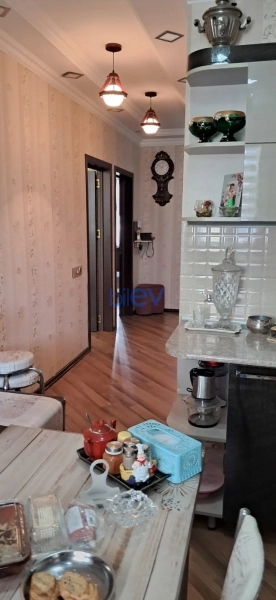 Satış 3 otaqlı Köhnə Tikili bina evi  70m², Sumqayıt