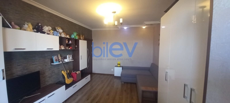 Satış 3 otaqlı Köhnə Tikili bina evi  70m², Bakı