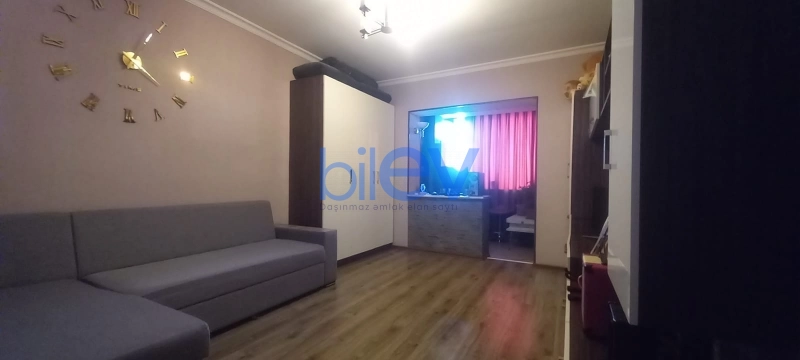 Satış 3 otaqlı Köhnə Tikili bina evi  70m², Bakı