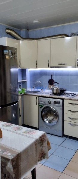 Satış 3 otaqlı Köhnə Tikili bina evi  70m², Bakı