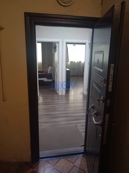 Satış 3 otaqlı Köhnə Tikili bina evi  72m², Bakı