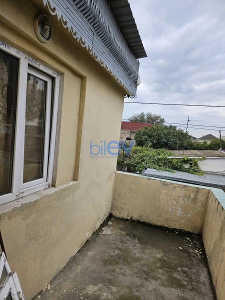 Satış 4 otaqlı Köhnə Tikili bina evi  97m², Bakı