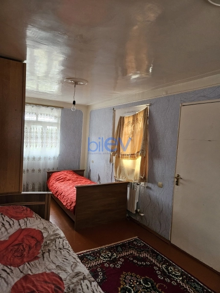 Satış 4 otaqlı Köhnə Tikili bina evi  97m², Bakı