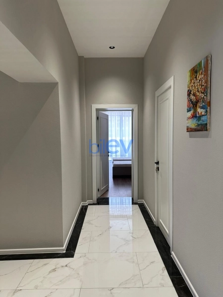Aylıq Kirayə 4 otaqlı Yeni Tikili bina evi  176m², Bakı