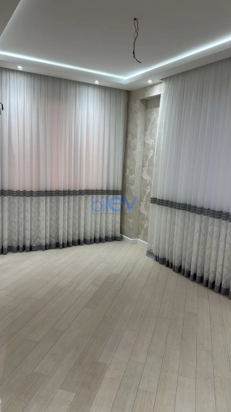 Aylıq Kirayə 3 otaqlı Yeni Tikili bina evi  100m², Bakı