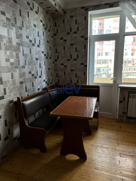 Aylıq Kirayə 2 otaqlı Yeni Tikili bina evi  80m², Bakı