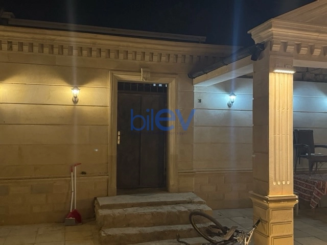 Satış 4 otaqlı Həyət evi  3m², Bakı
