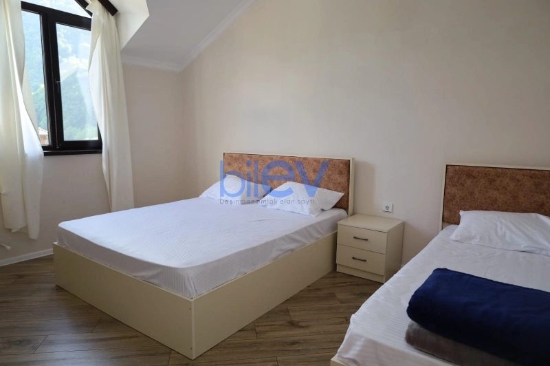 Günlük Kirayə 7 otaqlı Həyət evi  m², Qax