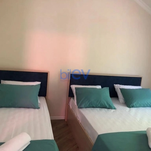 Günlük Kirayə 7 otaqlı Həyət evi  m², Qax
