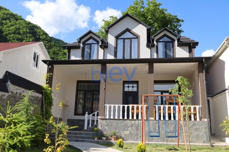 Günlük Kirayə 7 otaqlı Həyət evi  m², Qax