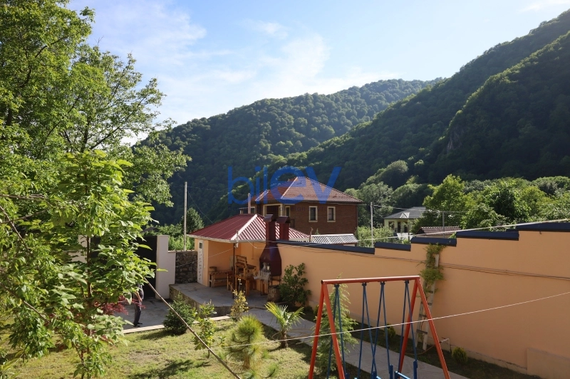 Günlük Kirayə 6 otaqlı Həyət evi  120m², Qax