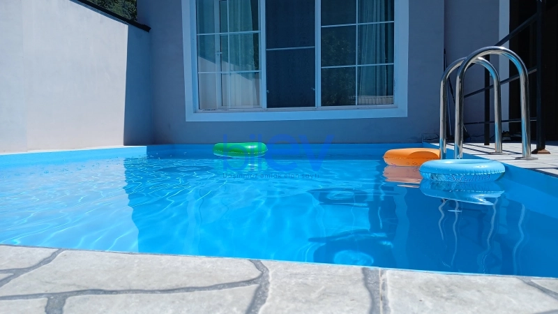 Günlük Kirayə 4 otaqlı Həyət evi  80m², Qax