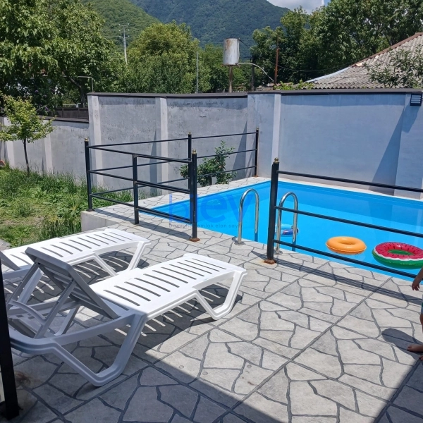 Günlük Kirayə 4 otaqlı Həyət evi  80m², Qax