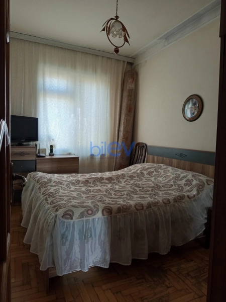 Satış 3 otaqlı Köhnə Tikili bina evi  58m², Bakı