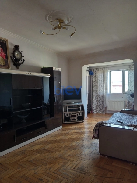 Satış 3 otaqlı Köhnə Tikili bina evi  58m², Bakı