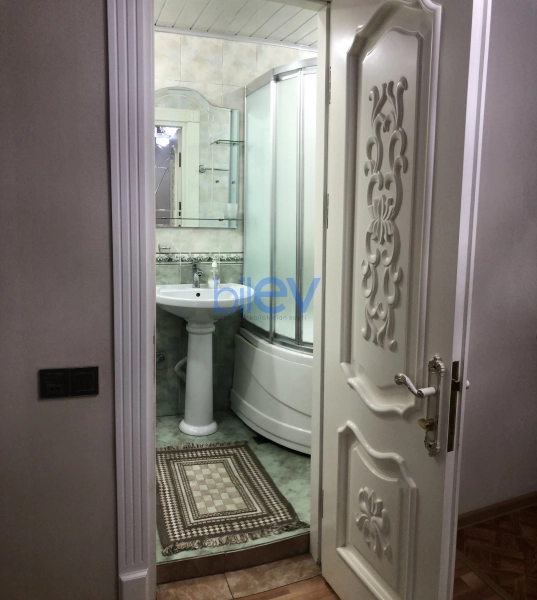 Satış 4 otaqlı Obyekt  100m², Bakı