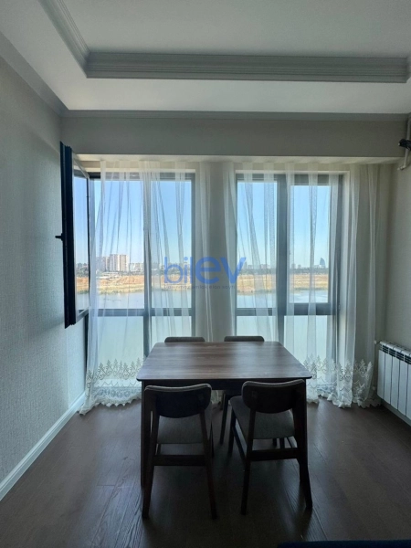 Aylıq Kirayə 2 otaqlı Yeni Tikili bina evi  55m², Bakı
