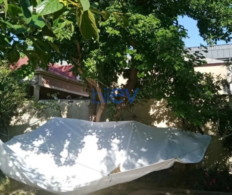 Satış 5 otaqlı Həyət evi  4m², Bakı