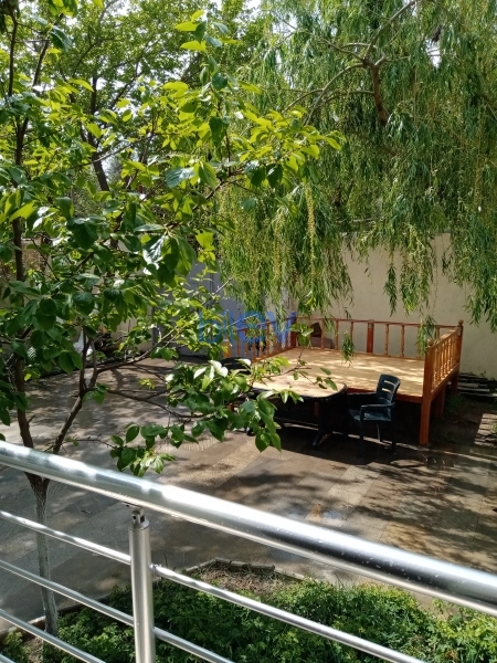 Satış 5 otaqlı Həyət evi  4m², Bakı