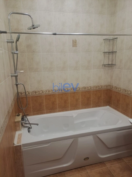 Aylıq Kirayə 2 otaqlı Yeni Tikili bina evi  70m², Bakı