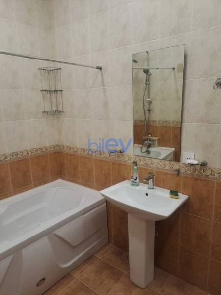 Aylıq Kirayə 2 otaqlı Yeni Tikili bina evi  70m², Bakı