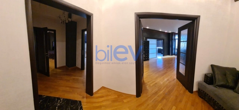 Aylıq Kirayə 3 otaqlı Yeni Tikili bina evi  185m², Bakı