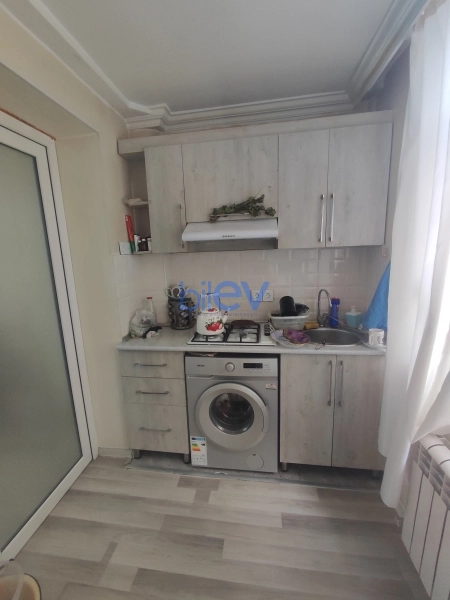 Satış 2 otaqlı Köhnə Tikili bina evi  29m², Bakı