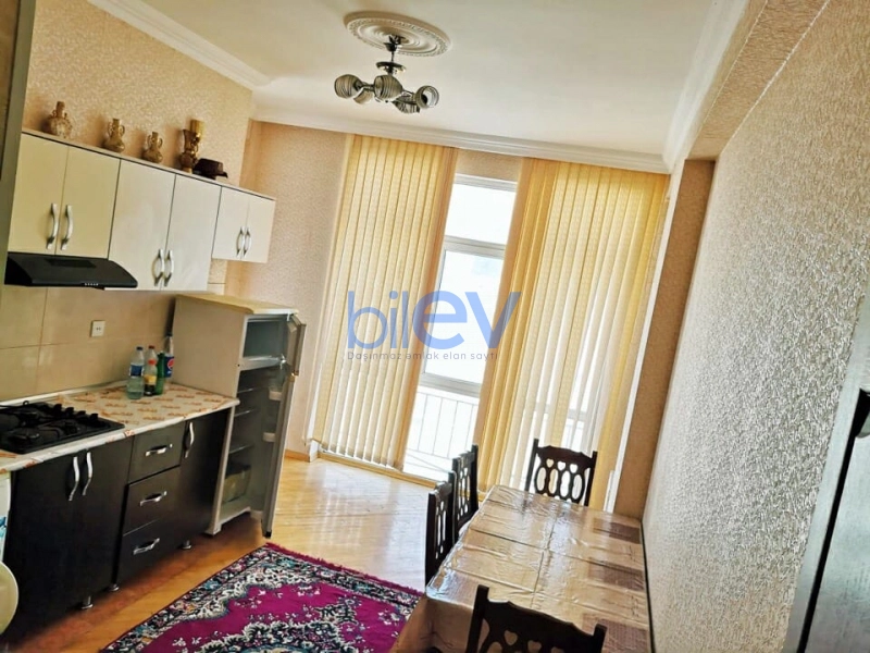 Aylıq Kirayə 3 otaqlı Yeni Tikili bina evi  130m², Bakı
