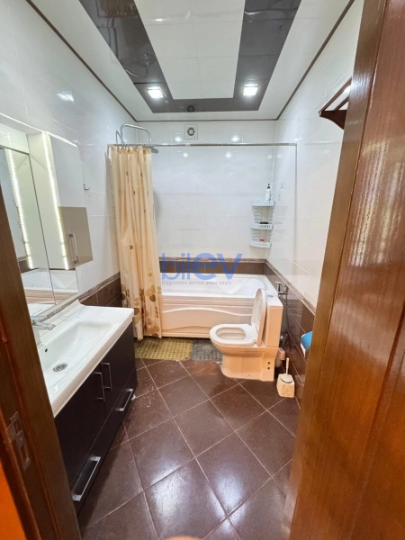 Günlük Kirayə 3 otaqlı Yeni Tikili bina evi  120m², Bakı