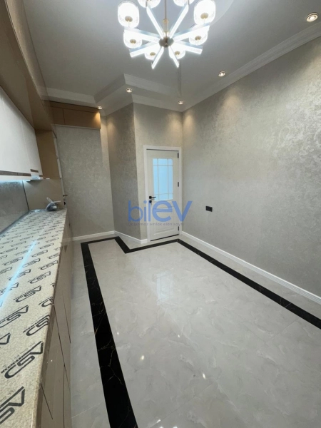 Satış 3 otaqlı Yeni Tikili bina evi  130m², Bakı