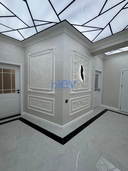Satış 3 otaqlı Yeni Tikili bina evi  130m², Bakı