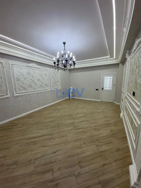 Satış 3 otaqlı Yeni Tikili bina evi  130m², Bakı