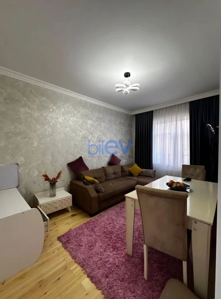 Aylıq Kirayə 3 otaqlı Yeni Tikili bina evi  80m², Bakı