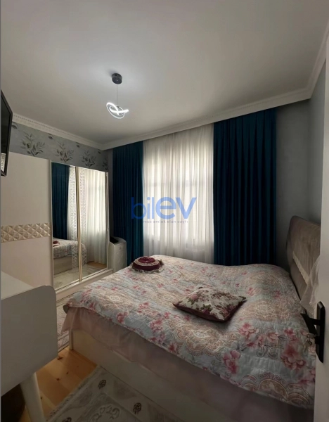 Aylıq Kirayə 3 otaqlı Yeni Tikili bina evi  80m², Bakı