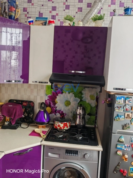 Satış 3 otaqlı Köhnə Tikili bina evi  65m², Bakı