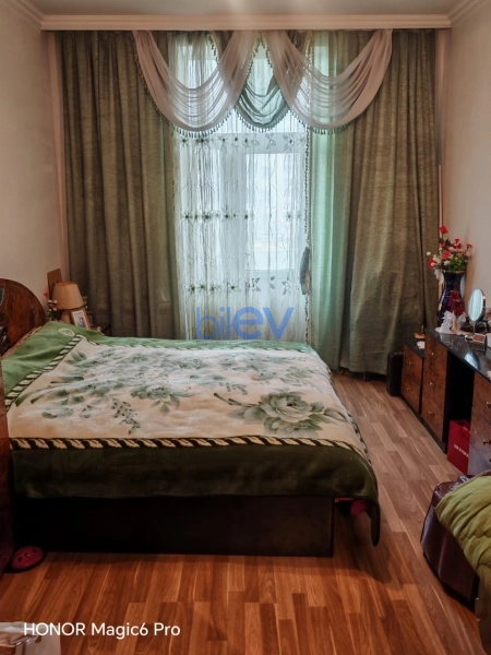 Satış 3 otaqlı Köhnə Tikili bina evi  65m², Bakı